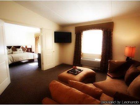 Inn At Arbor Ridge Hotel And Conference Center Hopewell Junction Habitación foto